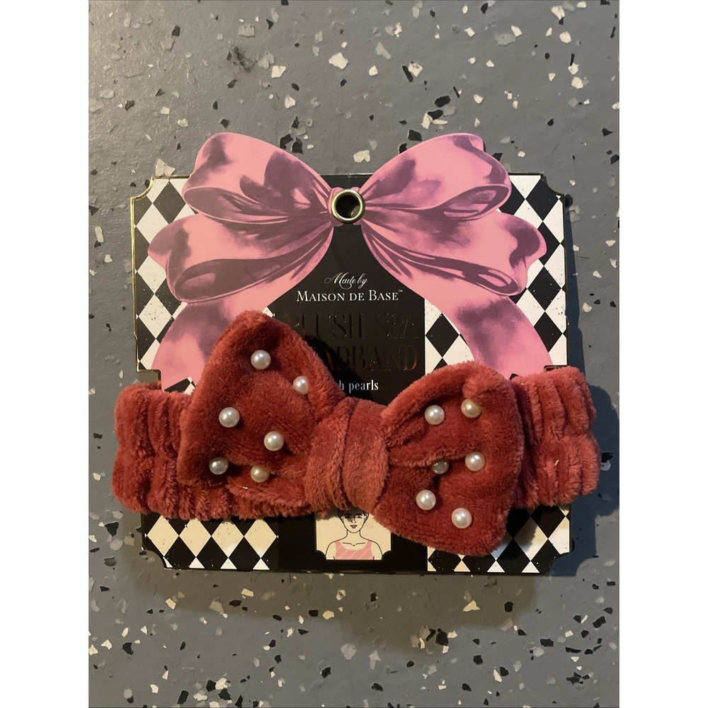 Maison De Base Spa Headband Pink Ultra Plush w/ Pearl Accents on Bow OS NEW‎